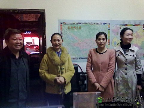 我系领导到教学实习基地看望顶岗教师